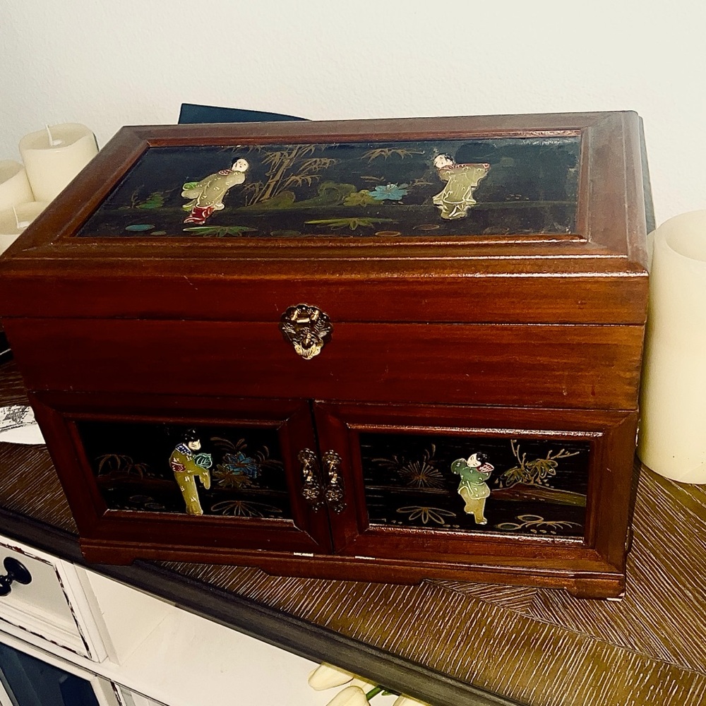 Asian motif jewelry box, wood